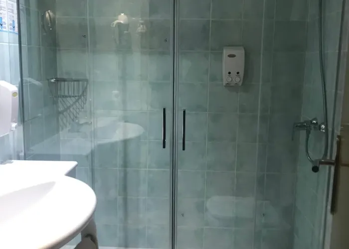 Iris - Only Adults Ελ Αρενάλ