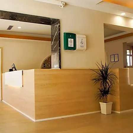 Iris - Only Adults Hotel