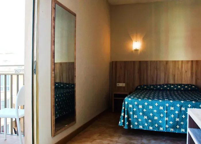 Iris - Only Adults 埃尔阿雷纳尔