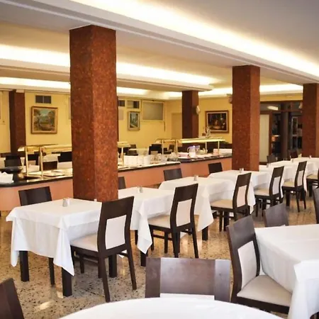 Iris - Only Adults El Arenal (Mallorca)