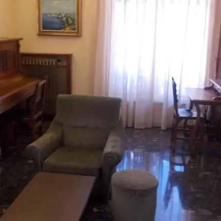 Iris - Only Adults El Arenal (Mallorca)